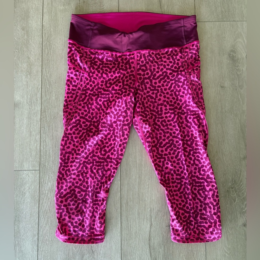 Lululemon Cropped Capri Leggings - size 8